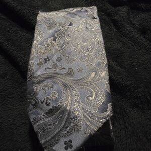 Donald J Trump Signature Collection Paisley Blue Silk Tie EUC